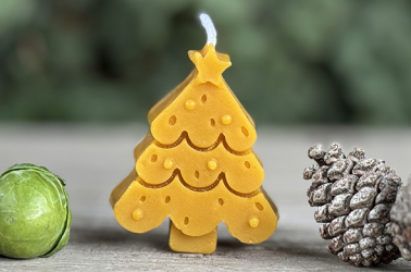 Candle from Cambridge Honeybees 45g Christmas Tree Picture of Candle from Cambridge Honeybees 45g Christmas Tree